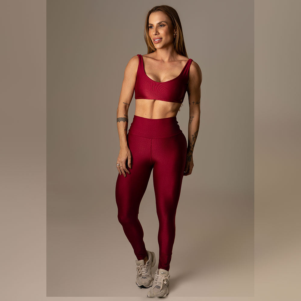 Top Maya Carmim